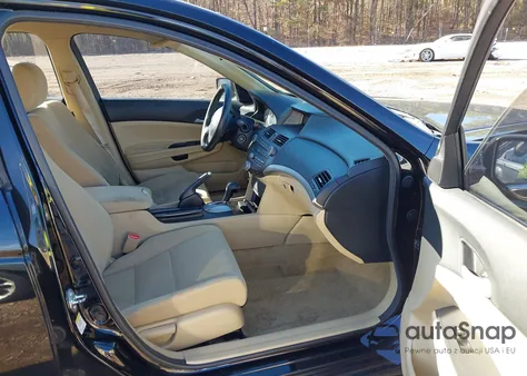 2011 Honda Accord 2.4 Lx из США, поврежденный, VIN 1HGCP2F36BA155074